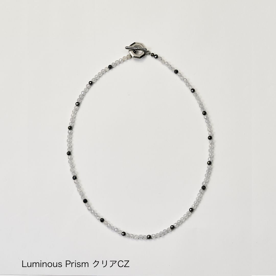 UNrust アンラスト Luminous Prism ルミナス プリズム 磁気ネックレス クリアCZ 商品単体 俯瞰