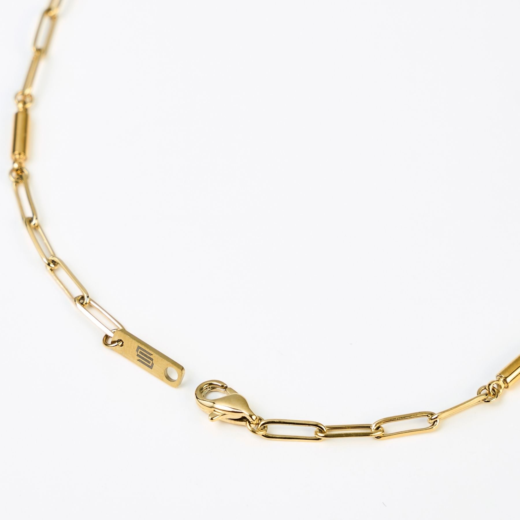 UNrust アンラスト Nexus ネクサス 4面カット 磁気ネックレス 留め具拡大